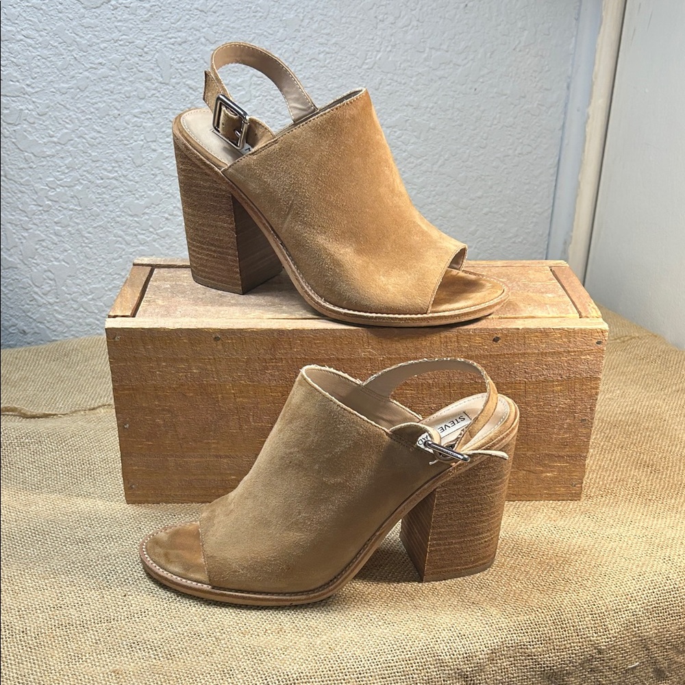 Steve Madden Camel Suede Block Heel Sandals